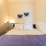 2 Bedroom Gorgeous In Appartamento Dobropoljana
