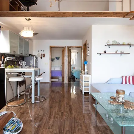 2 Bedroom Amazing In Apartment