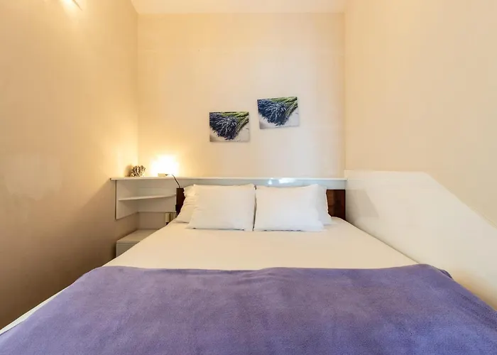 Amazing In Appartement Dobropoljana